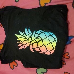 pineapple graphic tee